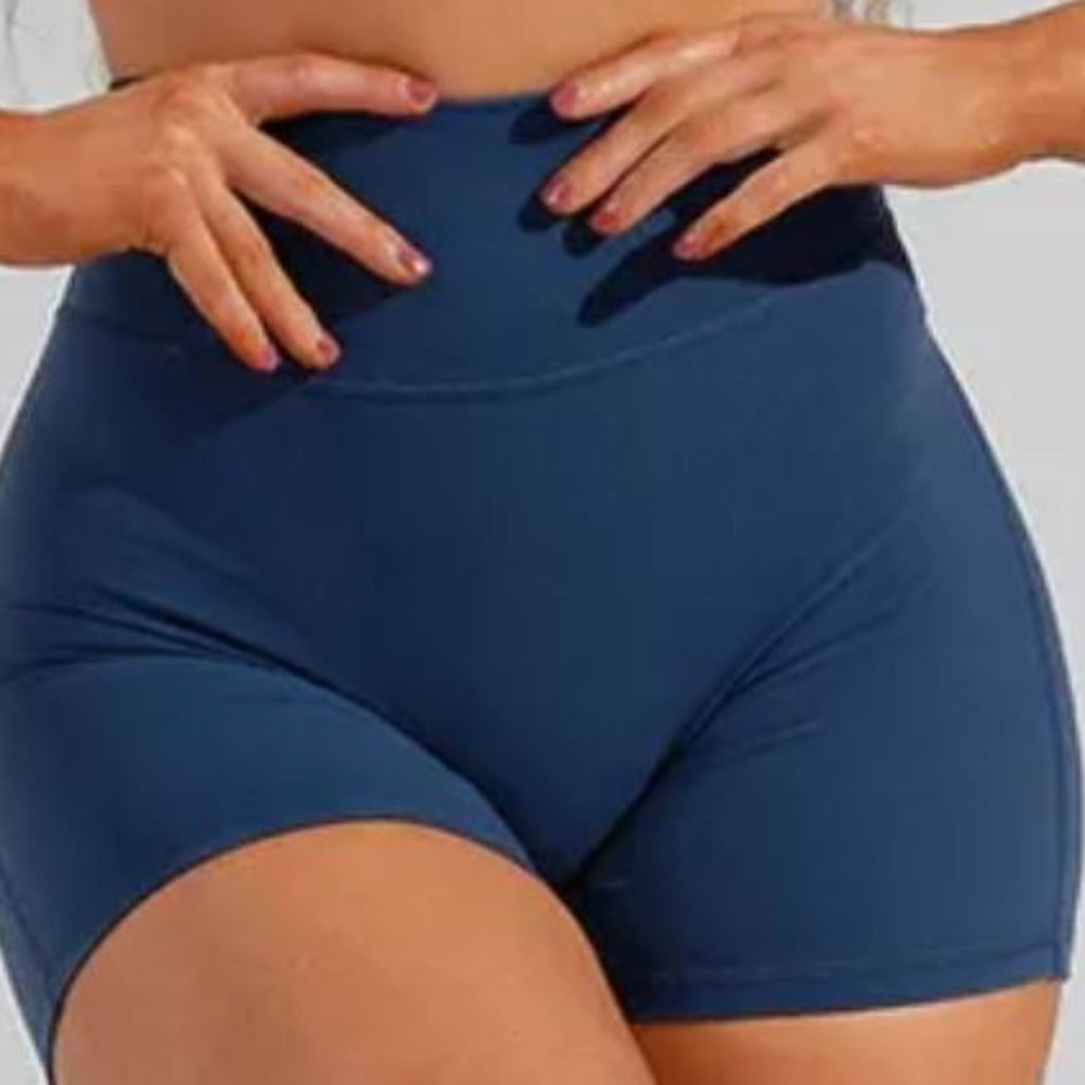 Buffbunny Cake Legacy Short 4" Baked Blue New